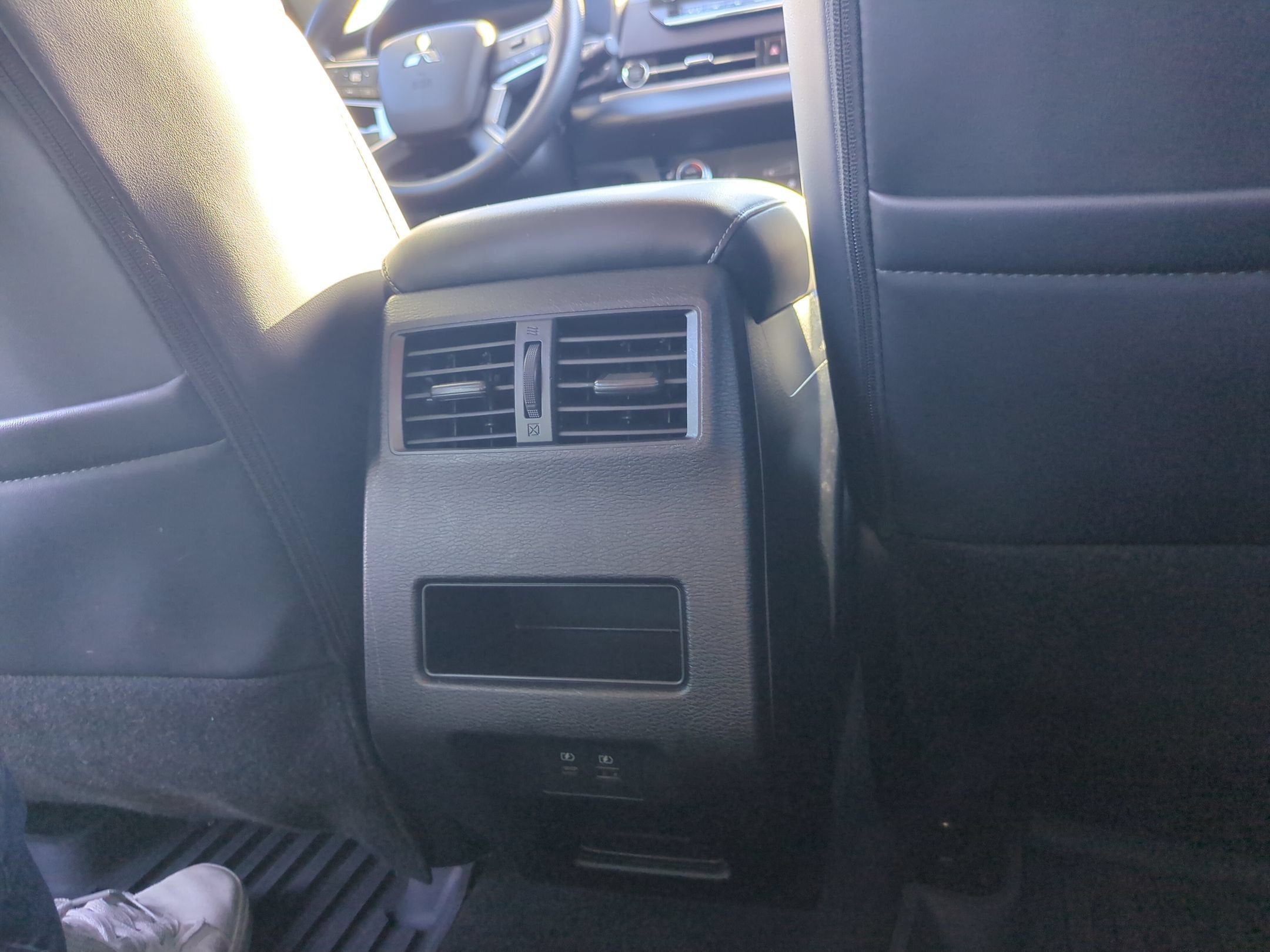 2024 Mitsubishi Outlander SE Black Edition