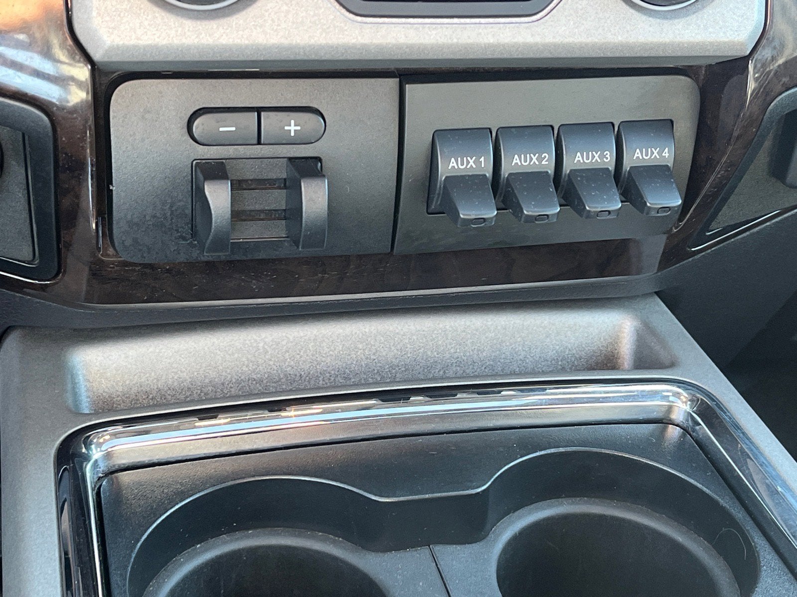 2016 Ford Super Duty F-350 SRW Platinum