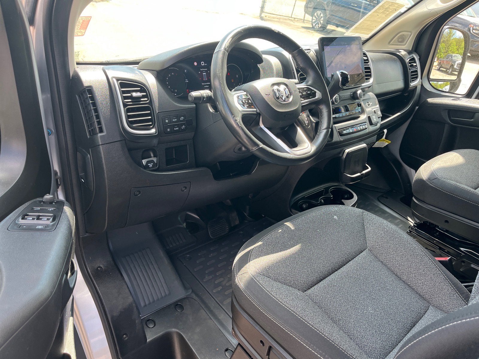 2024 RAM ProMaster Cargo Van SLT+