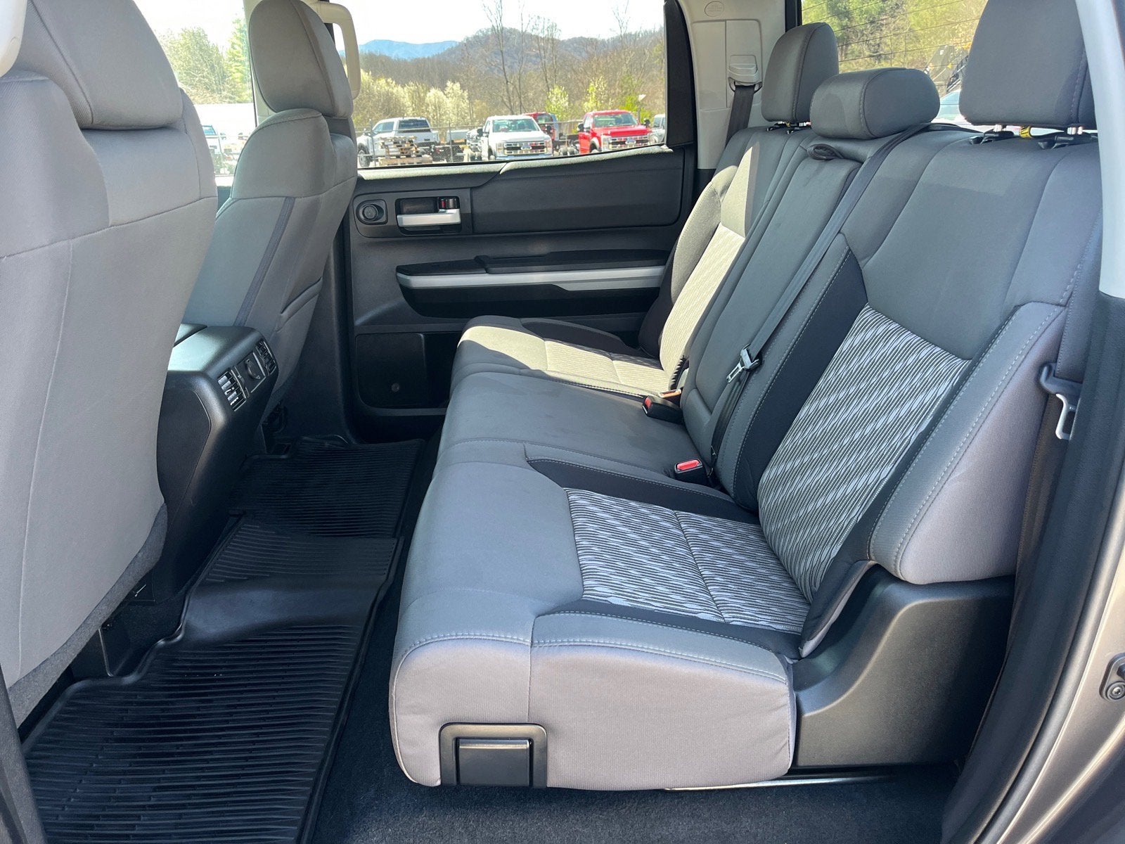 2019 Toyota Tundra 4WD SR5